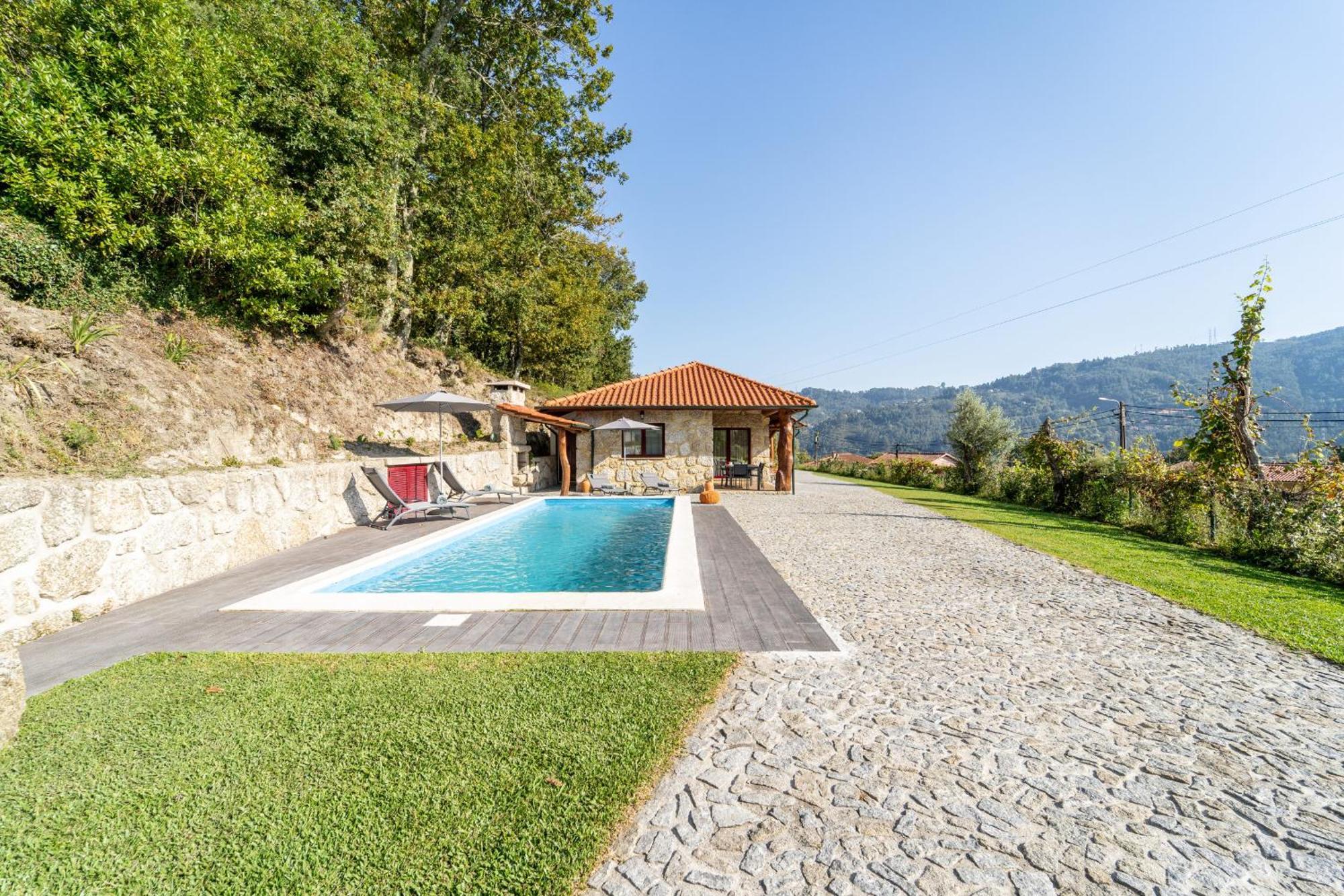 Assento Do Cavado By House And People Villa Valdosende Bagian luar foto
